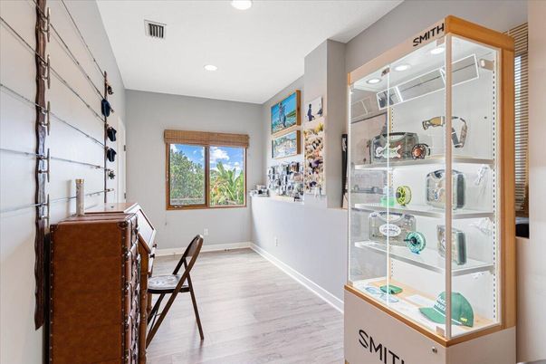 Home Office, Interior, Recessed Lighting, Wood Texture Flooring