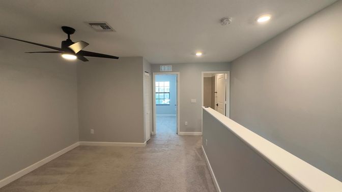 Empty room, Interior, Recessed Lighting