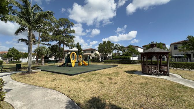 Backyard, Exterior, Playground