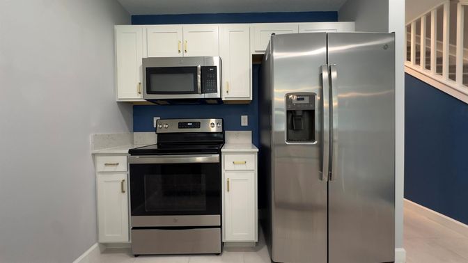 Interior, Kitchen, Stainless Steel Appliances