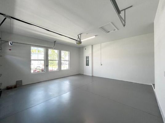 Garage, Interior