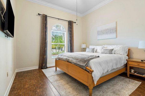 Bedroom, Interior, Pendant Lights, Wood Texture Flooring