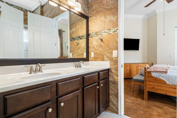 Bathroom, Dual Sink Vanities, Interior, Wood Texture Flooring