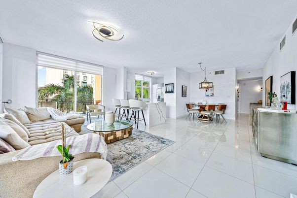 Dining room, Interior, Living room, Pendant Lights