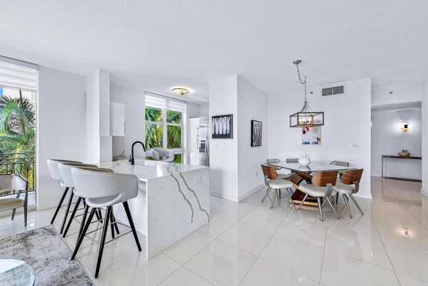 Dining room, Interior, Kitchen, Pendant Lights