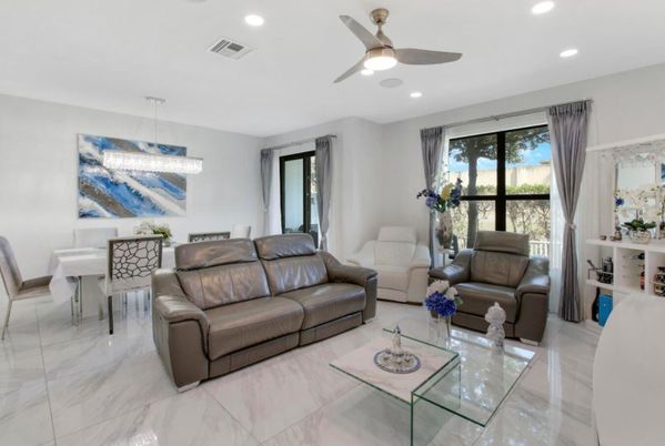 Dining room, Interior, Living room, Marble, Pendant Lights, Recessed Lighting