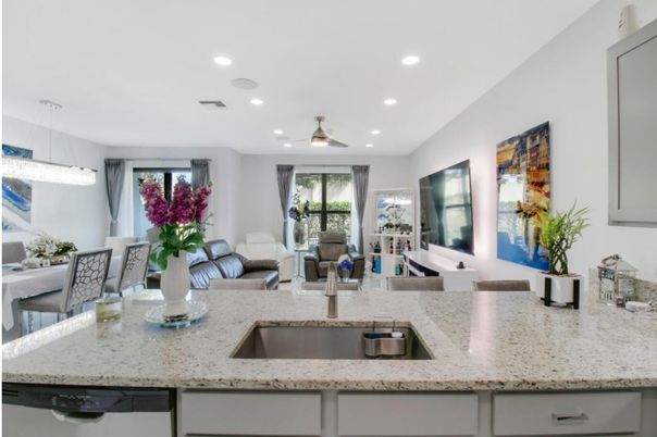 Dining room, Interior, Kitchen, Living room, Pendant Lights, Recessed Lighting