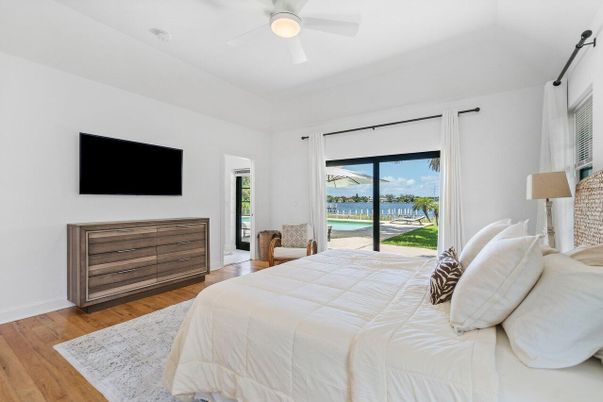 Bedroom, Interior, Water, Wood Texture Flooring