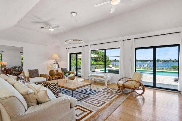 Interior, Living room, Pendant Lights, Water, Wood Texture Flooring