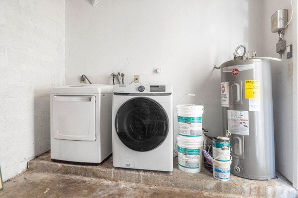 Interior, Washer