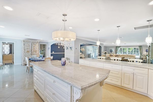 Dining room, Interior, Kitchen, Living room, Pendant Lights, Recessed Lighting