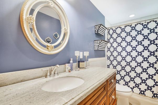Bathroom, Interior, Recessed Lighting