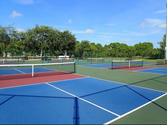 Exterior, Tennis Courts