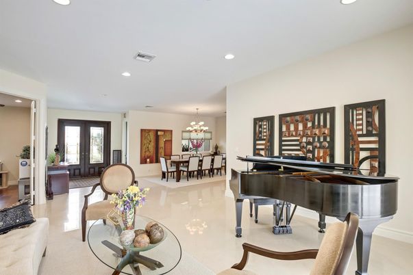 Chandelier, Dining room, Interior, Piano, Recessed Lighting