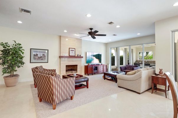 Fireplace, Interior, Living room, Recessed Lighting