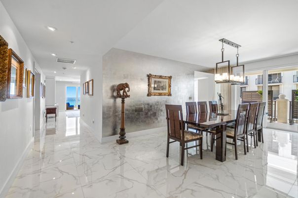 Chandelier, Dining room, Interior, Marble, Pendant Lights, Recessed Lighting