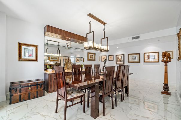 Chandelier, Dining room, Interior, Marble, Pendant Lights, Recessed Lighting