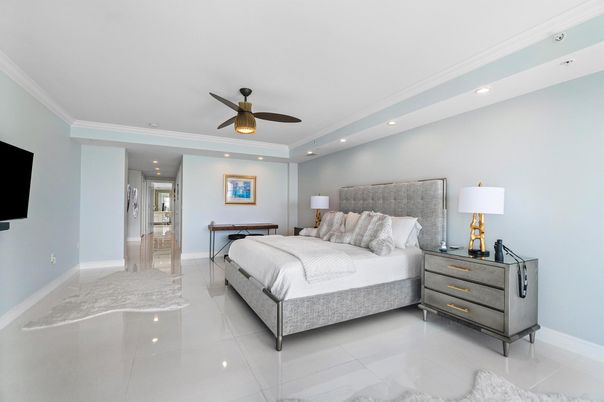 Bedroom, Interior, Recessed Lighting