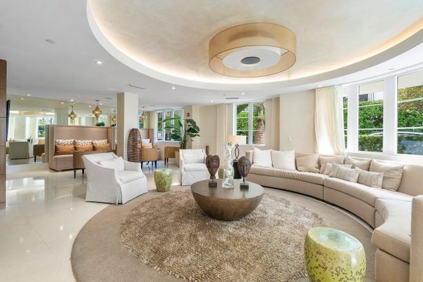 Interior, Living room, Pendant Lights, Recessed Lighting