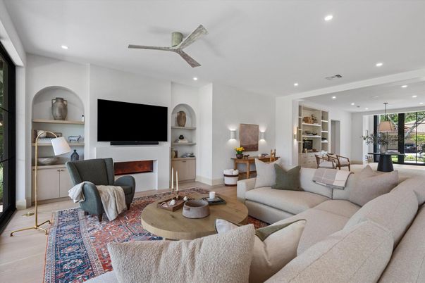 Dining room, Interior, Living room, Pendant Lights, Recessed Lighting, Wood Texture Flooring