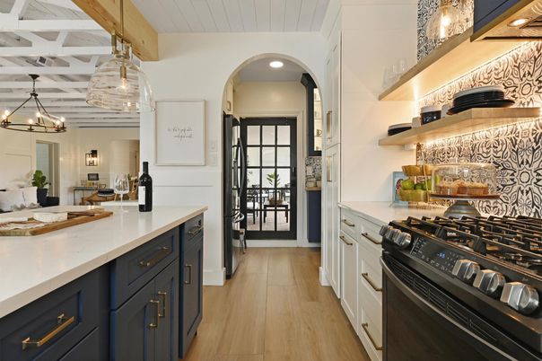 Chandelier, Interior, Kitchen, Pendant Lights, Recessed Lighting, Wood Texture Flooring