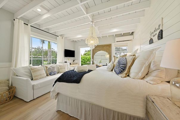 Bedroom, Chandelier, Interior, Recessed Lighting, Wood Texture Flooring