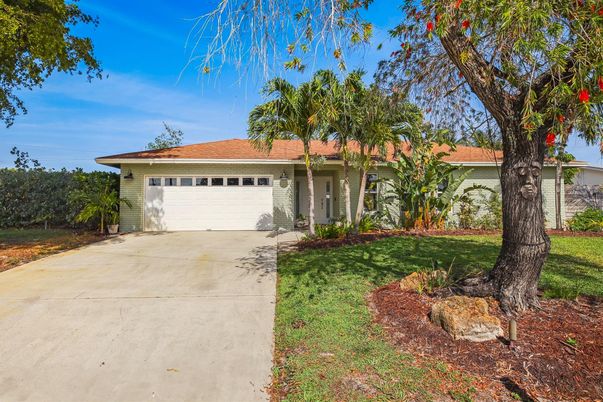 Attached, Backyard, Exterior, Facade, Ranch