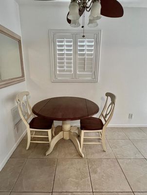 Chandelier, Dining room, Interior