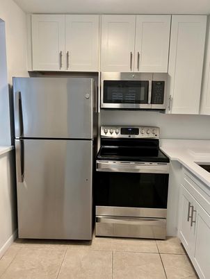 Interior, Kitchen, Stainless Steel Appliances