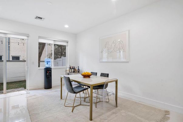 Dining room, Interior, Recessed Lighting