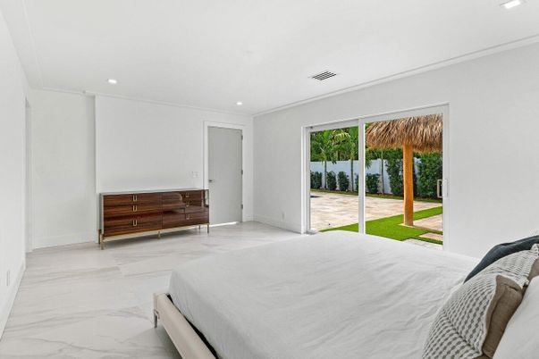 Bedroom, Interior, Marble, Recessed Lighting