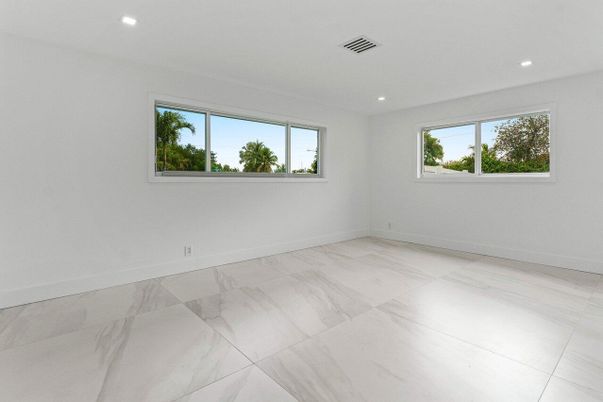 Empty room, Interior, Marble, Recessed Lighting