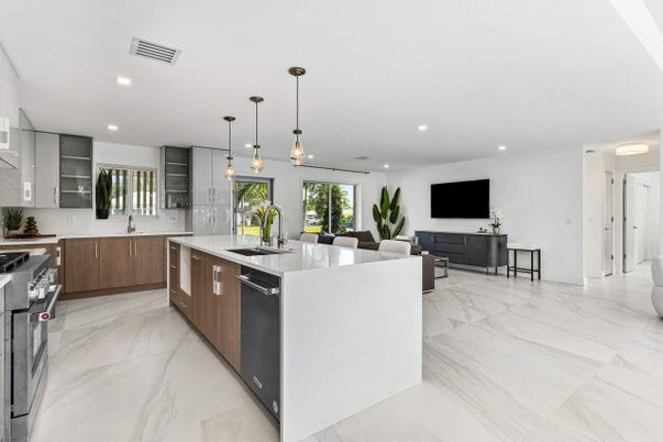 Interior, Kitchen, Living room, Marble, Pendant Lights, Recessed Lighting, Stainless Steel Appliances