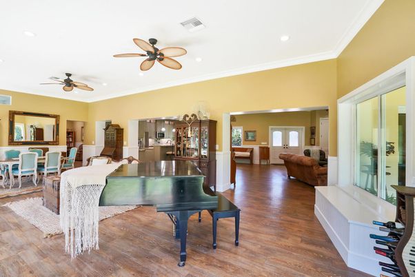 Dining room, Interior, Living room, Piano, Recessed Lighting, Wood Texture Flooring
