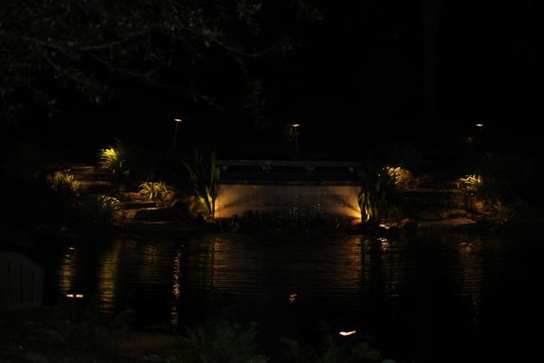 Exterior, Lake
