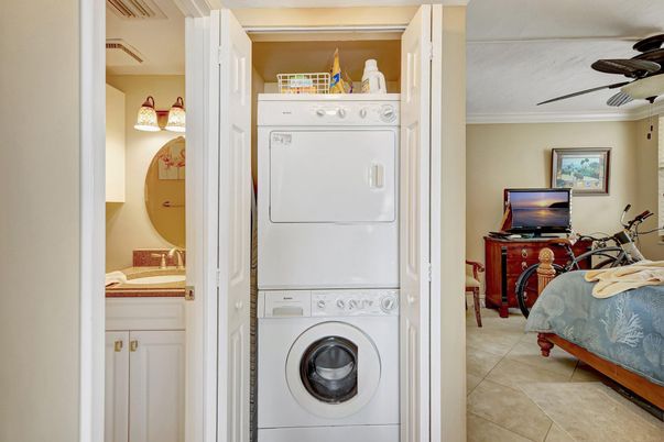 Interior, Utility Closets, Washer