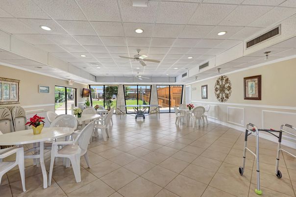 Dining room, Interior, Recessed Lighting