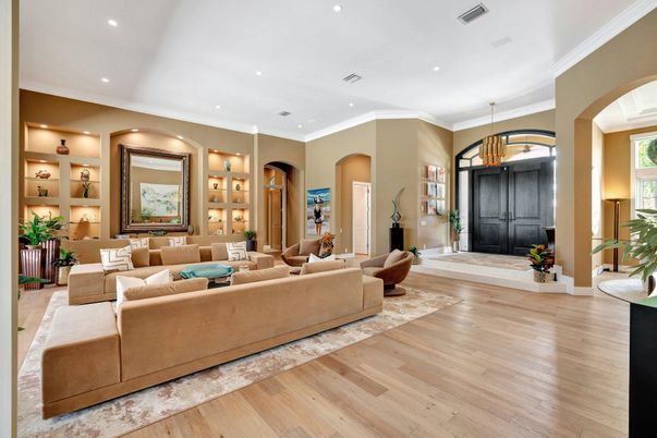 Interior, Living room, Pendant Lights, Recessed Lighting, Wood Texture Flooring