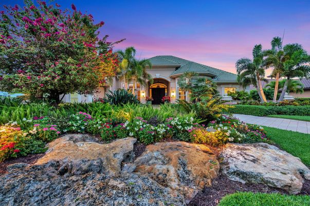 Backyard, Exterior, Facade, French Provincial