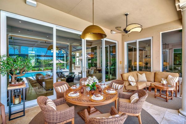 Dining room, Exterior, Living room, Pendant Lights