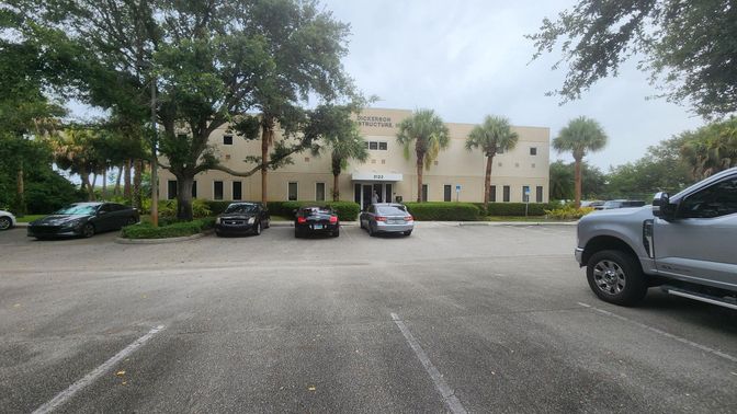 Exterior, Facade, None