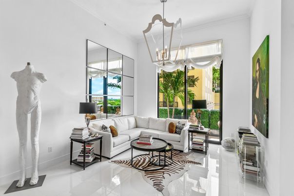 Interior, Living room, Pendant Lights