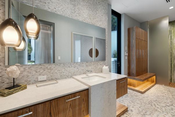 Bathroom, Interior, Recessed Lighting