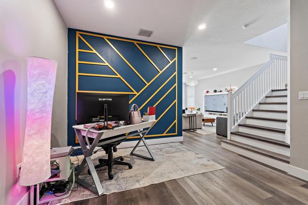 Home Office, Interior, Recessed Lighting, Wood Texture Flooring