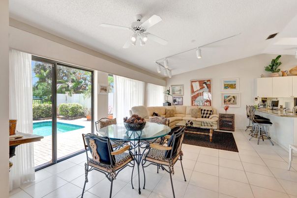 Dining room, Interior, Kitchen, Living room