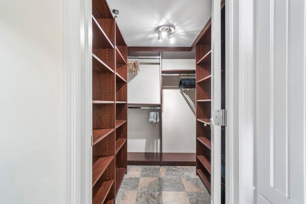 Interior, Walk-in Closets