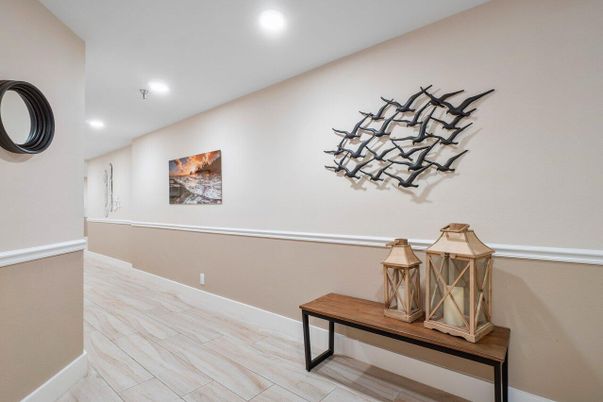 Interior, Recessed Lighting, Wood Texture Flooring