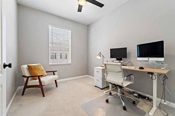 Home Office, Interior