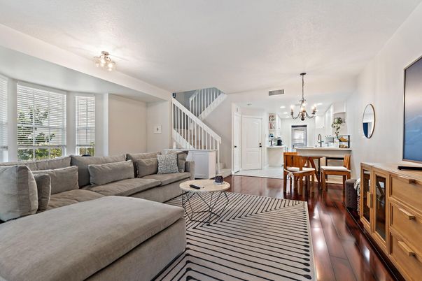 Chandelier, Dining room, Interior, Living room, Wood Texture Flooring