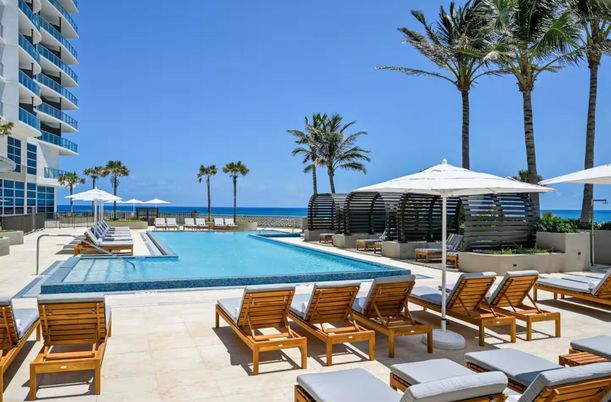 Exterior, Pool, Water